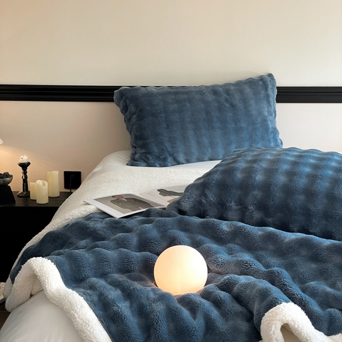 91家纺网 家纺一手货源 找家纺 欧邦 新款仿兔毛泡泡绒羊羔绒毛毯 泡泡双层-宝蓝