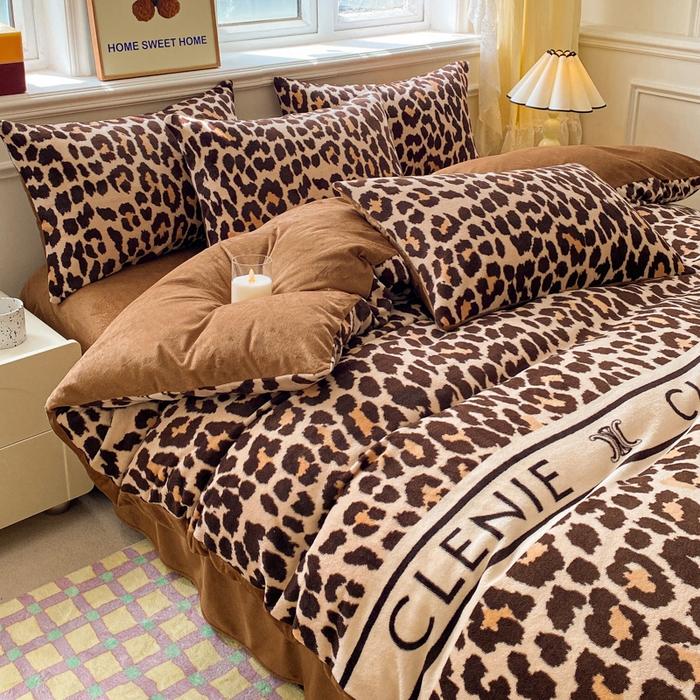 91家纺网 家纺一手货源 找家纺 斯卡诺2025新款直播轻奢爆款小清新牛奶宝宝绒四件套 豹纹