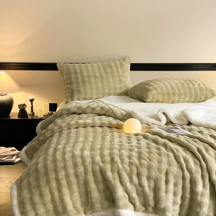 91家纺网 家纺一手货源 找家纺 欧邦 新款仿兔毛泡泡绒羊羔绒毛毯 泡泡双层-芥黄