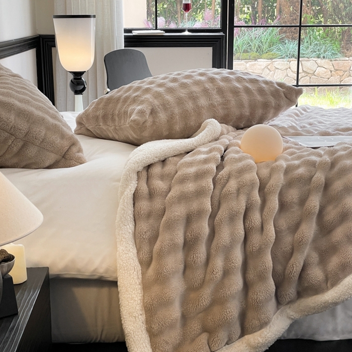 91家纺网 家纺一手货源 找家纺 欧邦 新款仿兔毛泡泡绒羊羔绒毛毯 泡泡双层-卡其