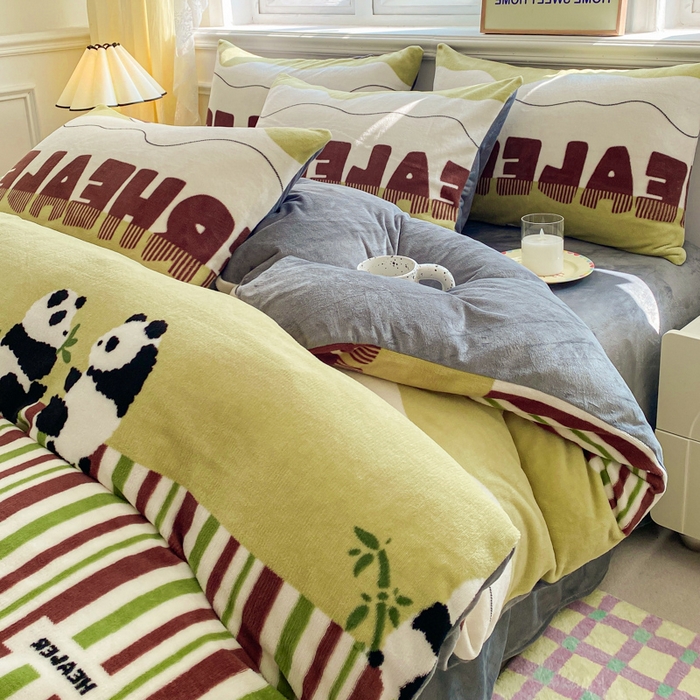 91家纺网 家纺一手货源 找家纺 斯卡诺2025新款直播轻奢爆款小清新牛奶宝宝绒四件套 大熊猫