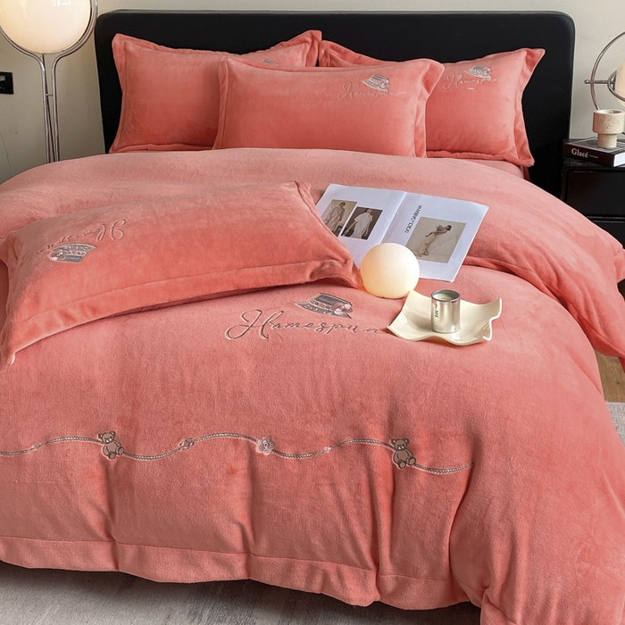 91家纺网 家纺一手货源 找家纺 绒世界 2024新款秋冬加厚公主日记牛奶绒四件套 爱马仕橙