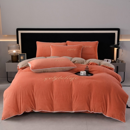 91家纺网 家纺一手货源 找家纺 （总）氧家 2024新款宽边撞色对角牛奶绒绣花四件套--优雅