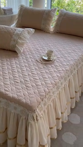 91家纺网 家纺一手货源 找家纺 罗艺轩 2024新款公主风水洗棉夹棉床裙-花蔓花蔓-香槟