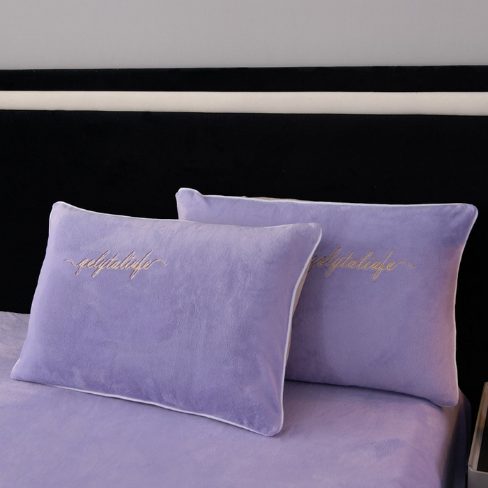 91家纺网 家纺一手货源 找家纺 氧家 2024新款宽边撞色对角牛奶绒绣花四件套--典雅 典雅-丁香紫