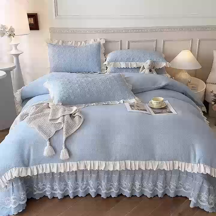 91家纺网 家纺一手货源 找家纺 绒世界 2024新款秋冬泡泡双层纱夹棉床盖四件套 天空蓝