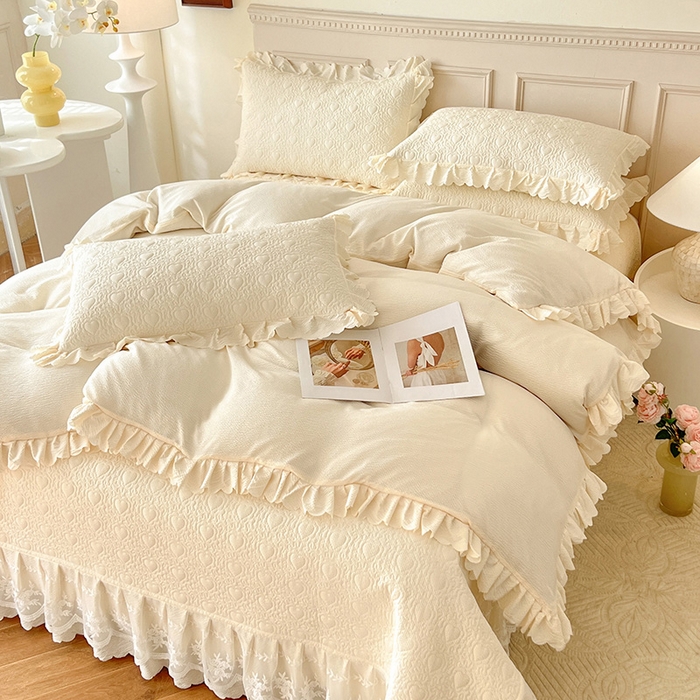 91家纺网 家纺一手货源 找家纺 绒世界 2024新款秋冬泡泡双层纱夹棉床盖四件套 米黄