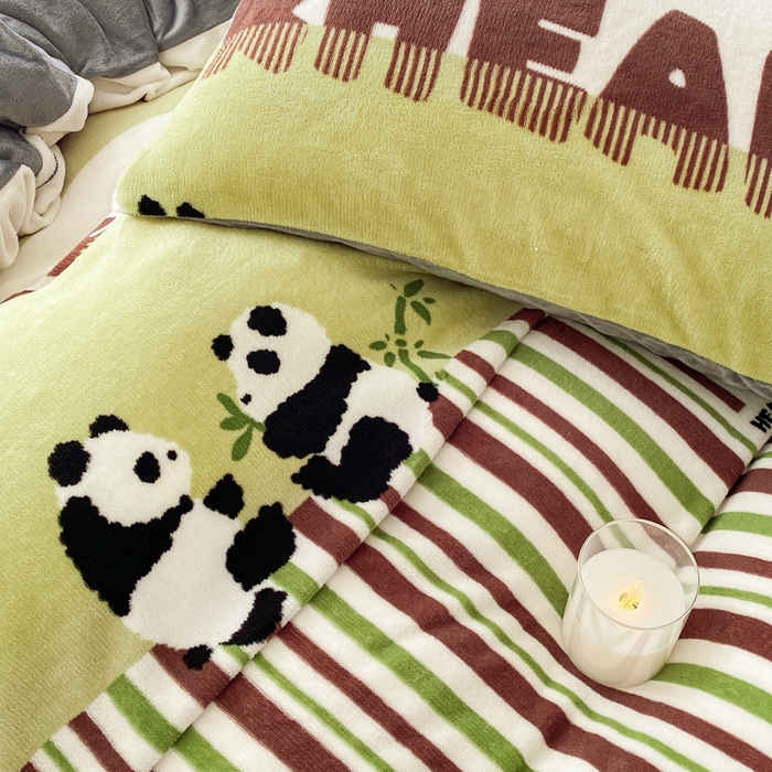 91家纺网 家纺一手货源 找家纺 斯卡诺2025新款直播轻奢爆款小清新牛奶宝宝绒四件套 大熊猫