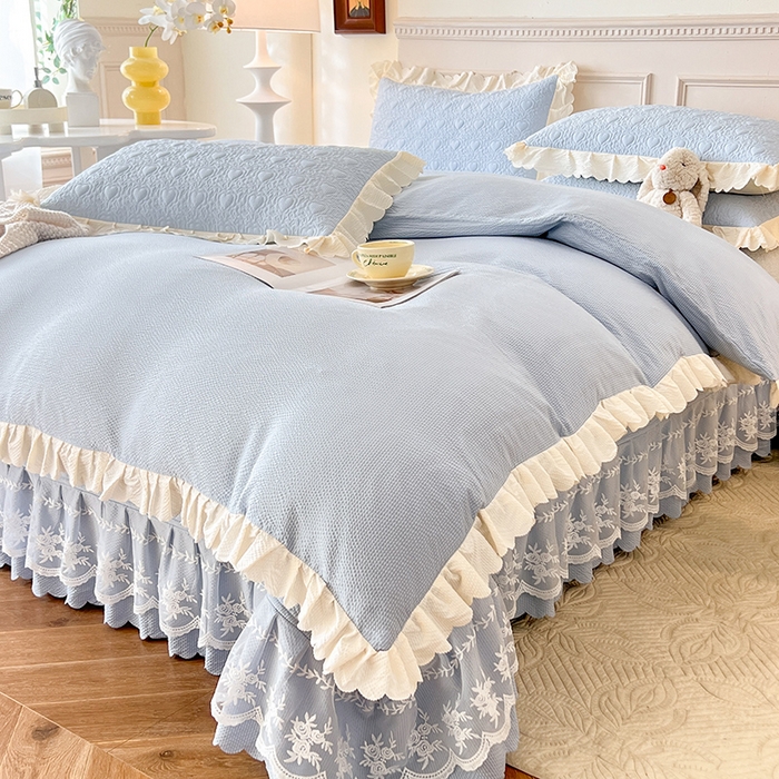 91家纺网 家纺一手货源 找家纺 绒世界 2024新款秋冬泡泡双层纱夹棉床盖四件套 天空蓝