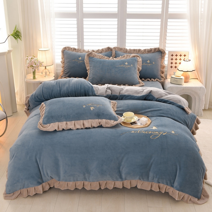 91家纺网 家纺一手货源 找家纺 氧家 2024新款韩版牛奶绒绣花四件套--蝶恋 羽蝶-槟利兰