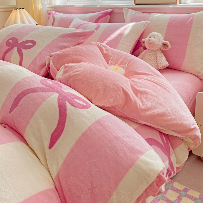 91家纺网 家纺一手货源 找家纺 斯卡诺2025新款直播轻奢爆款小清新牛奶宝宝绒四件套 蝴蝶结粉