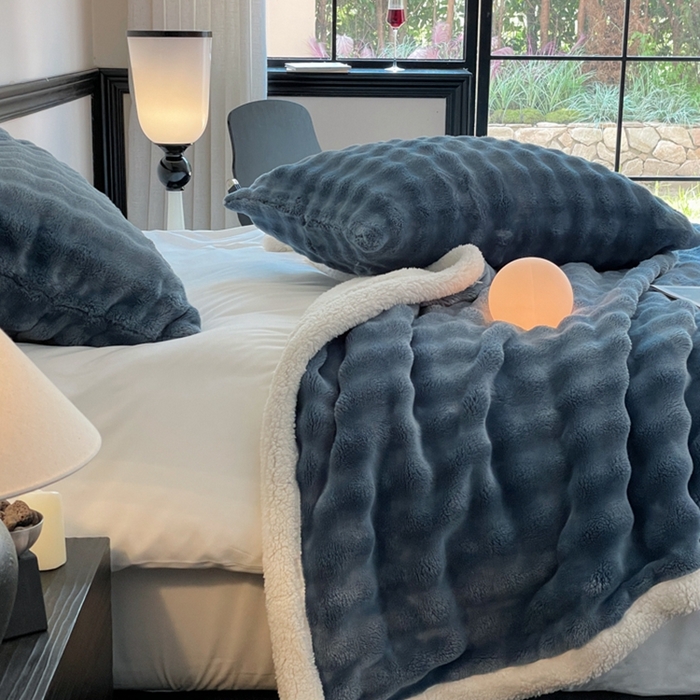 91家纺网 家纺一手货源 找家纺 欧邦 新款仿兔毛泡泡绒羊羔绒毛毯 泡泡双层-宝蓝