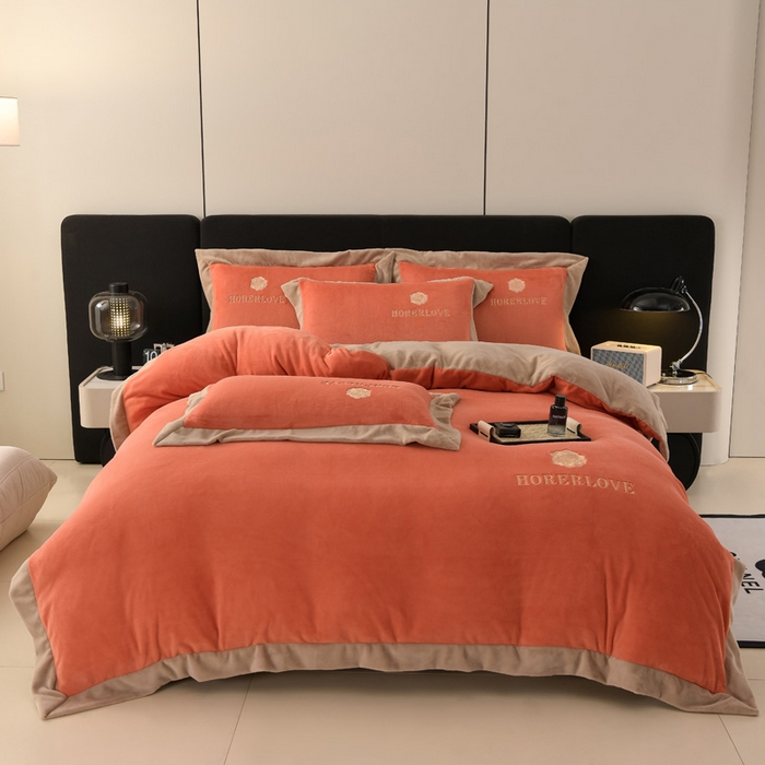 91家纺网 家纺一手货源 找家纺 氧家 2024新款宽边撞色对角牛奶绒绣花四件套--花颜对角 花韵-橘色