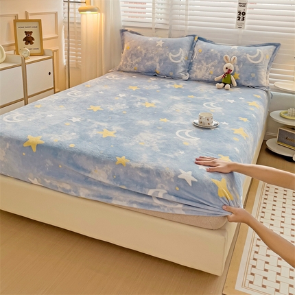 91家纺网 家纺一手货源 找家纺 （总）名兮 2024卡通时尚风高克重牛奶绒床笠