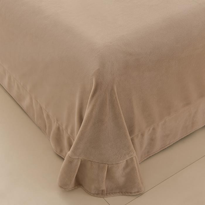 91家纺网 家纺一手货源 找家纺 氧家 2024新款宽边撞色对角牛奶绒绣花四件套--花颜对角 花韵-高级灰