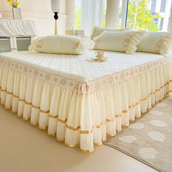 91家纺网 家纺一手货源 找家纺 罗艺轩 2024新款公主风水洗棉夹棉床裙-花蔓花蔓-牛乳白