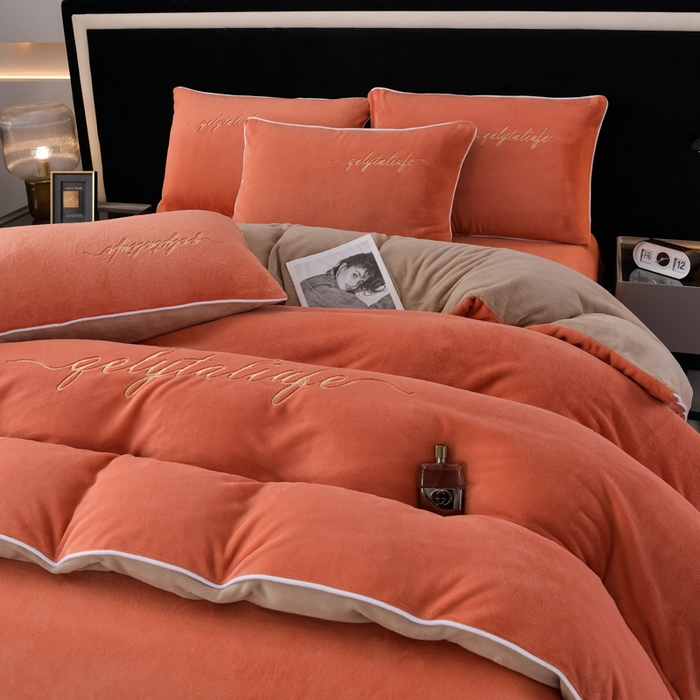 91家纺网 家纺一手货源 找家纺 氧家 2024新款宽边撞色对角牛奶绒绣花四件套--典雅 典雅-橙橘色