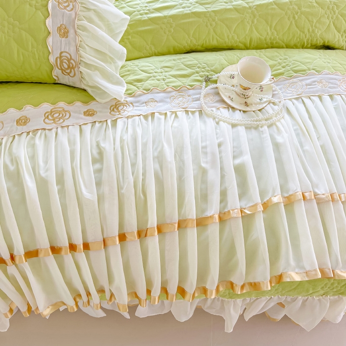 91家纺网 家纺一手货源 找家纺 罗艺轩 2024新款公主风水洗棉夹棉床裙款四件套-花蔓花蔓-元气绿