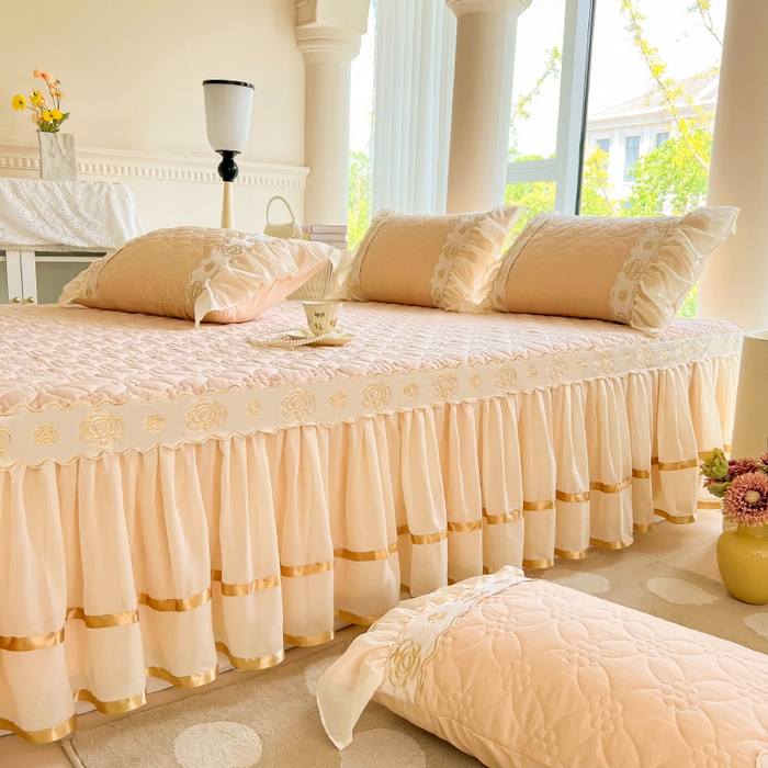 91家纺网 家纺一手货源 找家纺 罗艺轩 2024新款公主风水洗棉夹棉床裙-花蔓花蔓-香槟