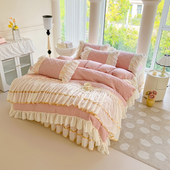 91家纺网 家纺一手货源 找家纺 罗艺轩 2024新款公主风水洗棉夹棉床裙款四件套-花蔓花蔓-豆沙