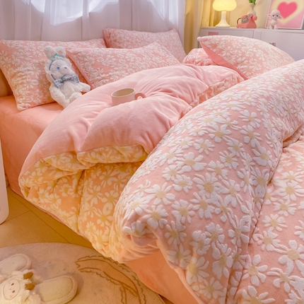 91家纺网 家纺一手货源 找家纺 （总）2024新款3D精雕高克重牛奶绒四件套