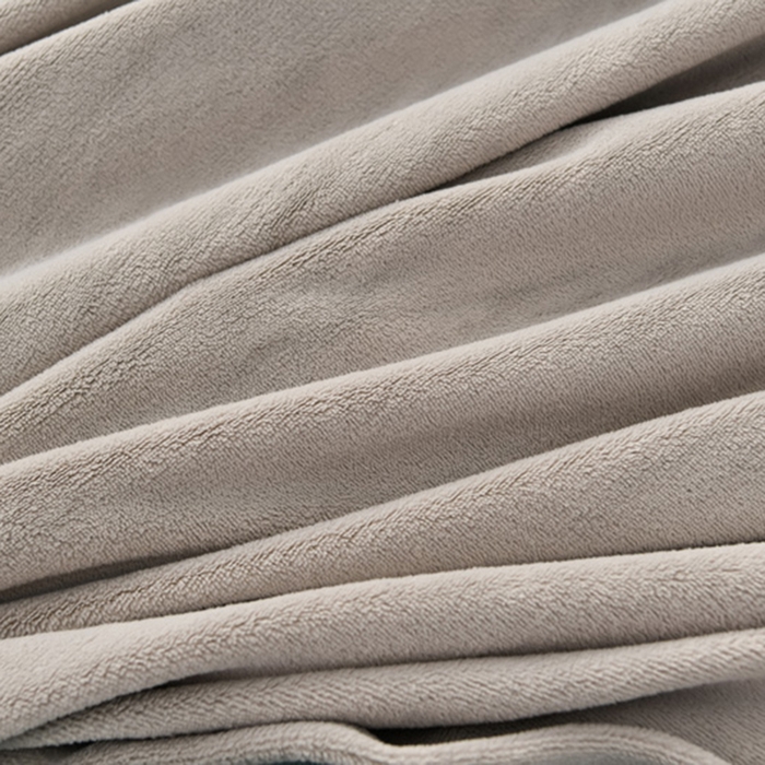 91家纺网 家纺一手货源 找家纺 氧家 2024新款宽边撞色对角牛奶绒绣花四件套--花颜对角 花韵-草绿