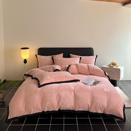 91家纺网 家纺一手货源 找家纺 （总）红嘴企鹅 2025新款北欧良品牛奶绒四件套