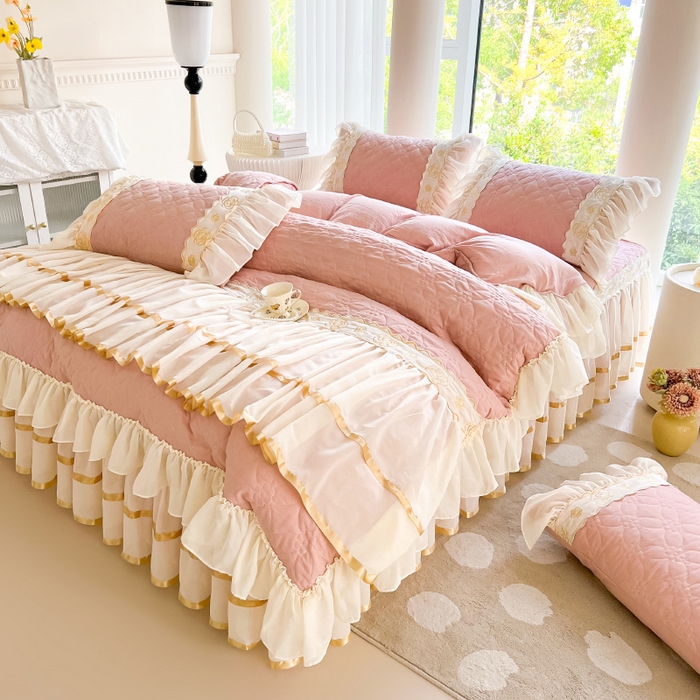 91家纺网 家纺一手货源 找家纺 罗艺轩 2024新款公主风水洗棉夹棉床裙款四件套-花蔓花蔓-豆沙