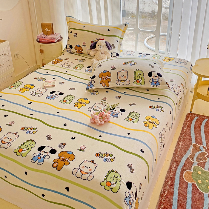 91家纺网 家纺一手货源 找家纺 名兮 2024卡通时尚风高克重牛奶绒床笠 快乐宝贝