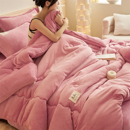 91家纺网 家纺一手货源 找家纺 （总）2024新款保暖舒适牛奶绒冬被四件套