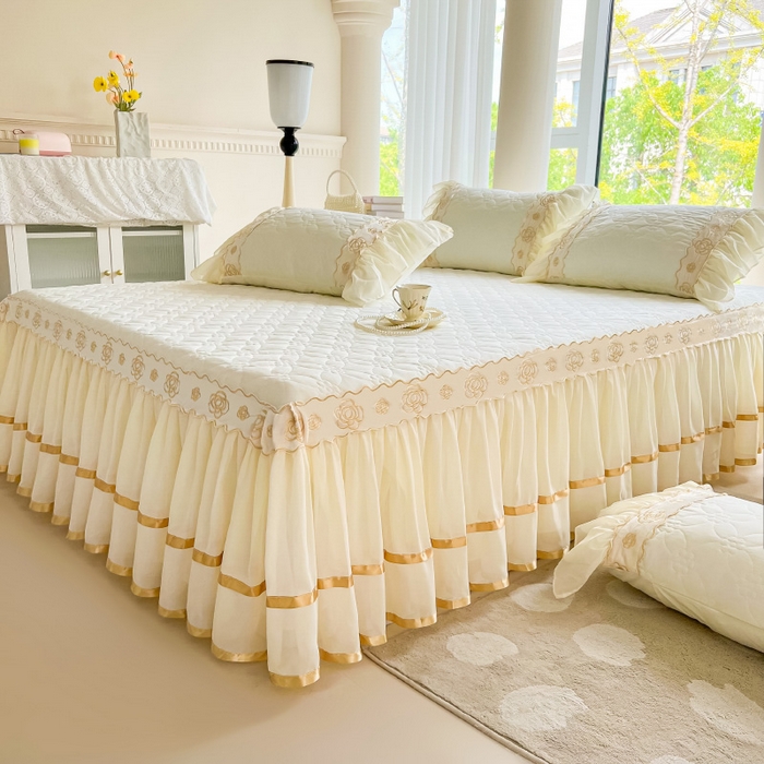 91家纺网 家纺一手货源 找家纺 罗艺轩 2024新款公主风水洗棉夹棉床裙-花蔓花蔓-牛乳白