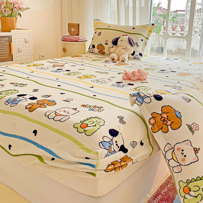 91家纺网 家纺一手货源 找家纺 名兮 2024卡通时尚风高克重牛奶绒床笠 快乐宝贝