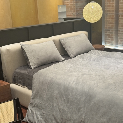 91家纺网 家纺一手货源 找家纺 （总）一隅花田 2024新款量大可低日式奶油风纯色双拼牛奶绒四件套