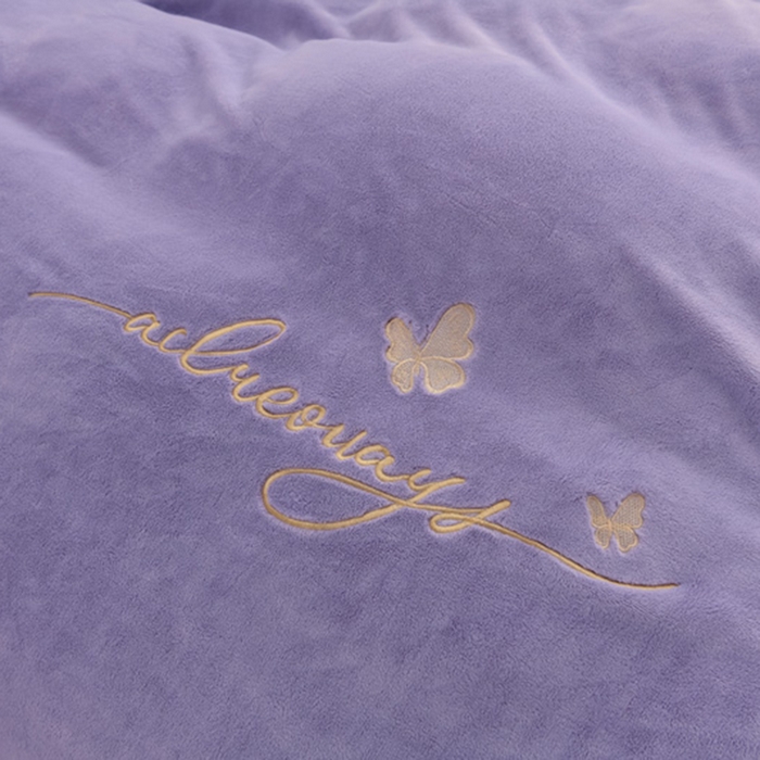 91家纺网 家纺一手货源 找家纺 氧家 2024新款韩版牛奶绒绣花四件套--蝶恋 羽蝶-熏韵紫