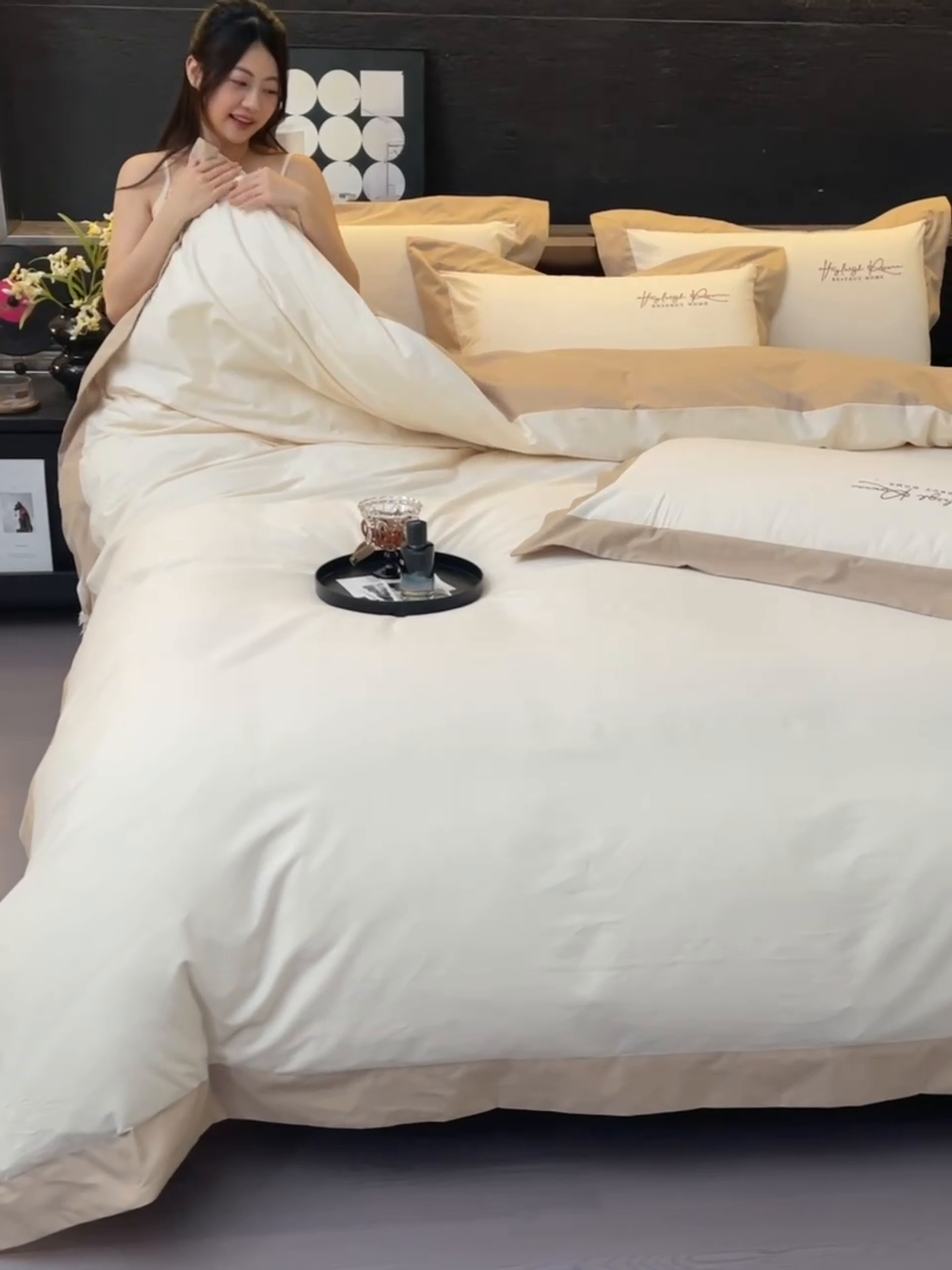 91家纺网 家纺一手货源 找家纺 瑞驰家纺 2024新款长绒棉磨毛四件套-斯特尔 斯特尔-奶白+卡其