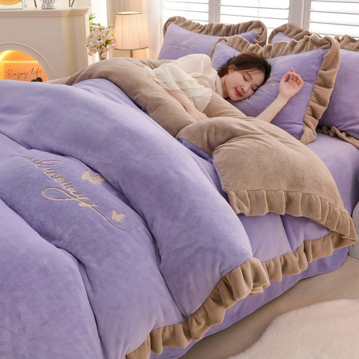91家纺网 家纺一手货源 找家纺 氧家 2024新款韩版牛奶绒绣花四件套--蝶恋 羽蝶-熏韵紫