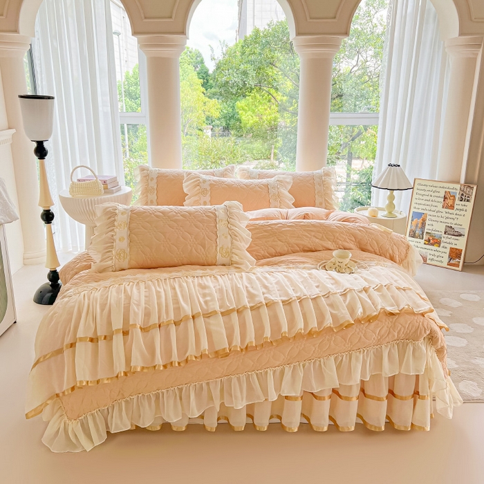 91家纺网 家纺一手货源 找家纺 罗艺轩 2024新款公主风水洗棉夹棉床裙款四件套-花蔓花蔓-香槟