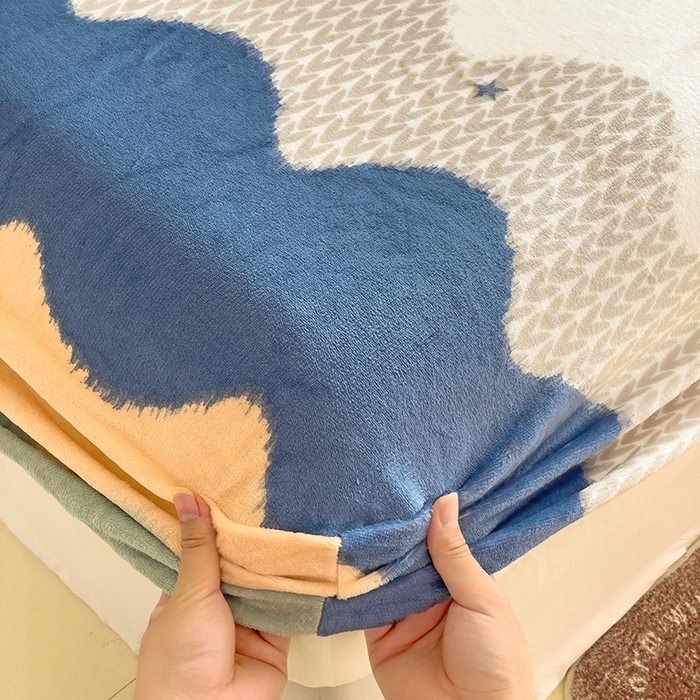 91家纺网 家纺一手货源 找家纺 名兮 2024卡通时尚风高克重牛奶绒床笠 乘风破浪