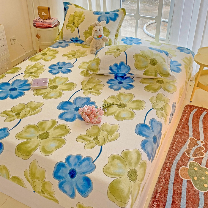 91家纺网 家纺一手货源 找家纺 名兮 2024卡通时尚风高克重牛奶绒床笠 卡罗