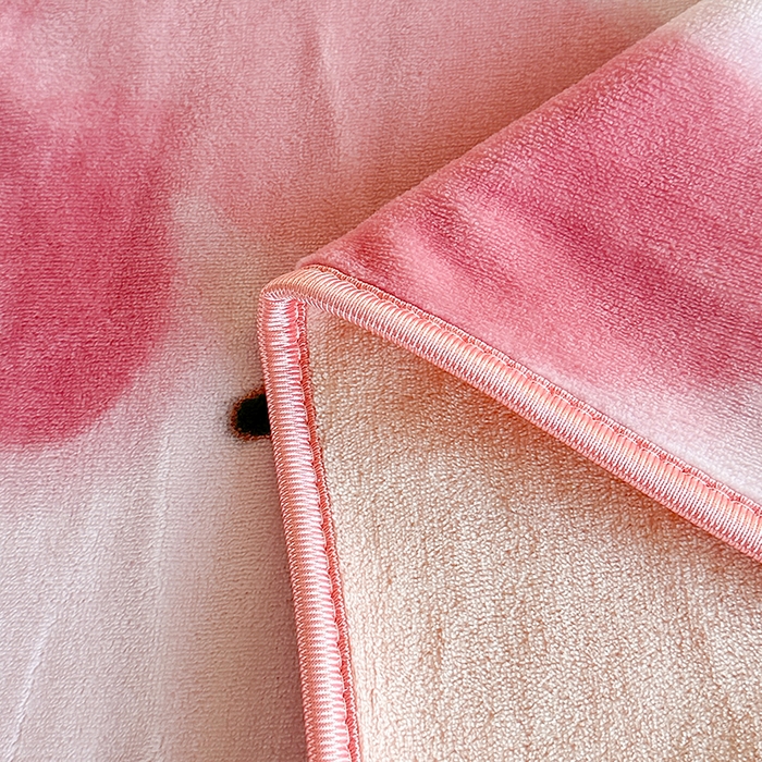 91家纺网 家纺一手货源 找家纺 富缦庭 2024新款8-9斤小包边床裙款牛奶绒印花四件套 蝶舞翩翩