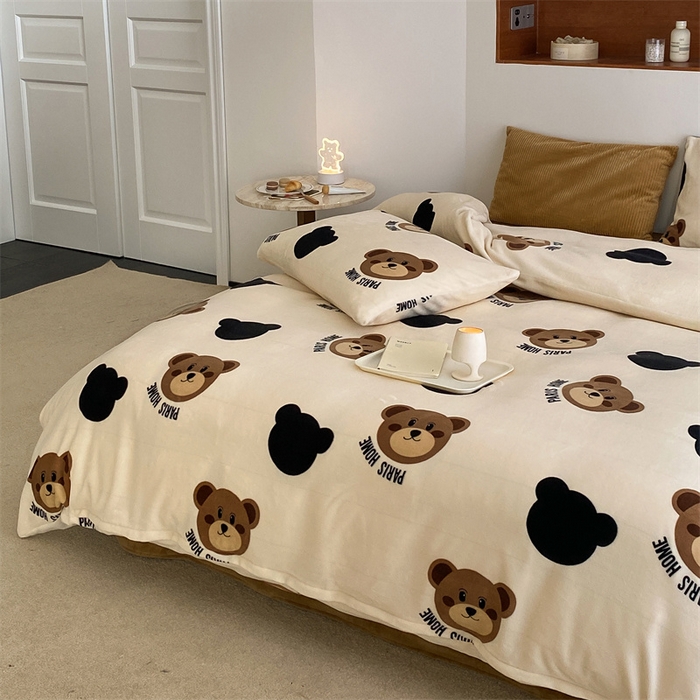 91家纺网 家纺一手货源 找家纺 2025新款小清新双面牛奶绒四件套 呆萌熊