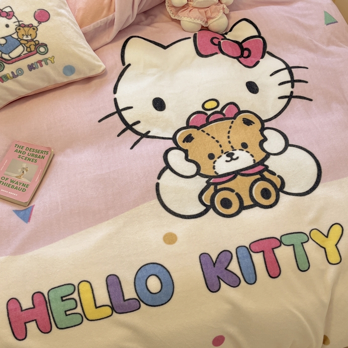 91家纺网 家纺一手货源 找家纺 金爱家 2024新款三丽鸥大版加厚牛奶绒四件套-第二批 绒R布偶kt