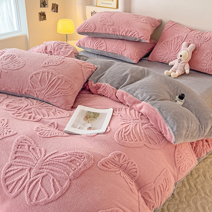 91家纺网 家纺一手货源 找家纺 （总）梦之岛 2024新款高克重提花雕花牛奶绒四件套