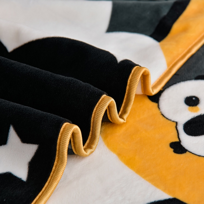 91家纺网 家纺一手货源 找家纺 阿亮家居 2024新款8.5斤保暖牛奶绒金貂绒床裙款四件套 可爱熊猫