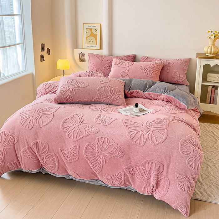 91家纺网 家纺一手货源 找家纺 （总）梦之岛 2024新款高克重提花雕花牛奶绒四件套