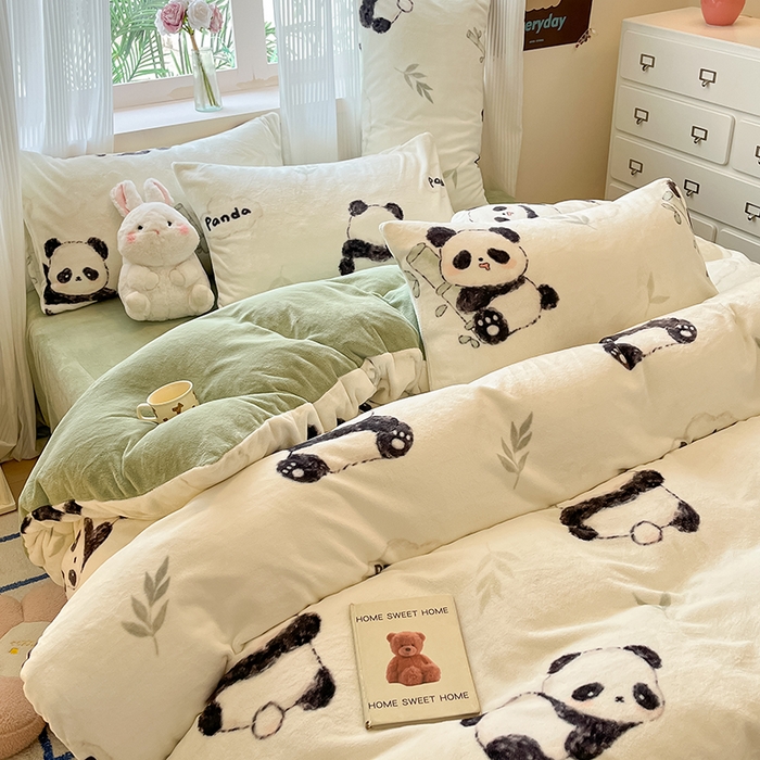 91家纺网 家纺一手货源 找家纺 慕澄家纺 2024新款小清新可爱印花牛奶绒加厚保暖四件套 小熊猫