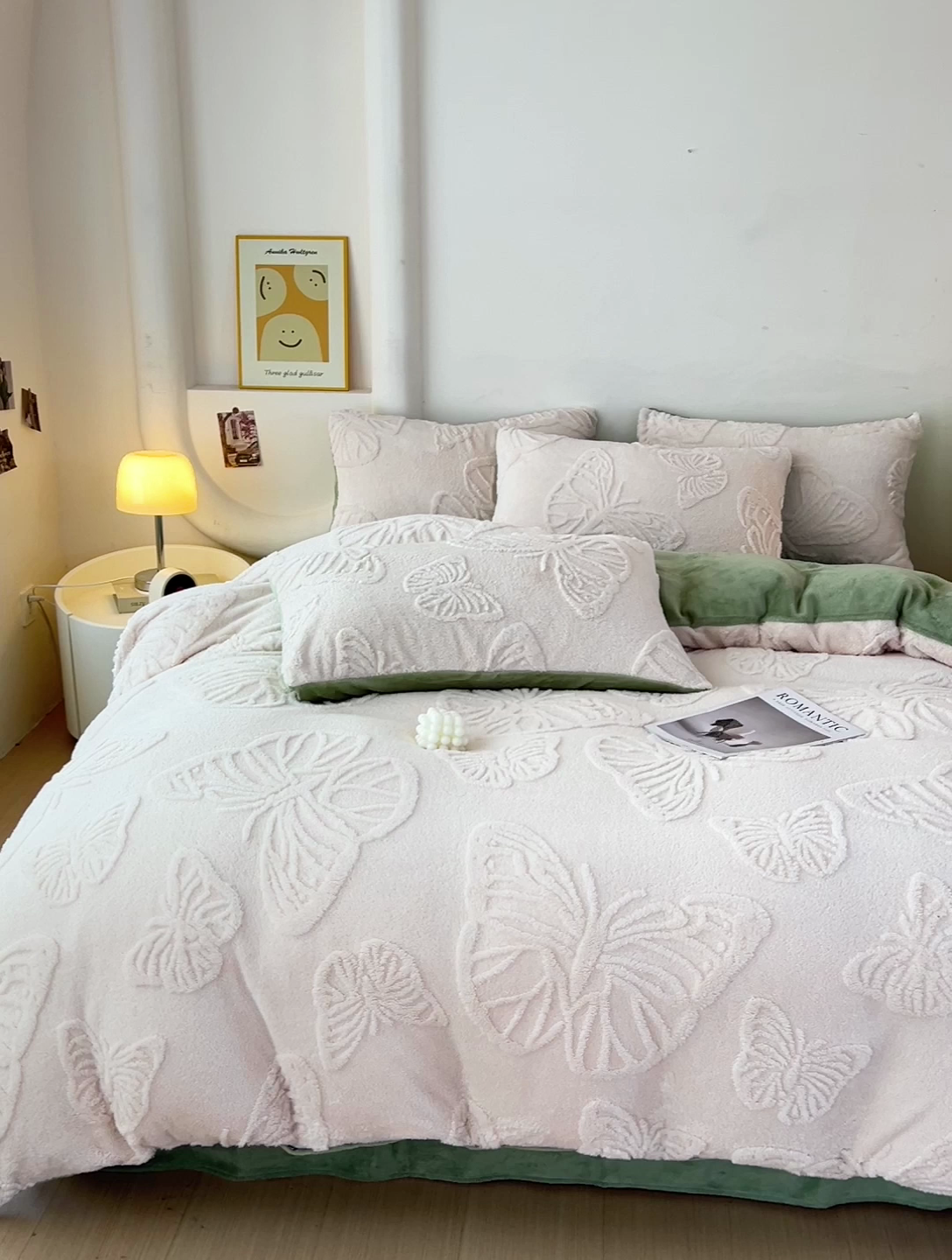 91家纺网 家纺一手货源 找家纺 梦之岛 2024新款高克重提花雕花牛奶绒四件套 蝴蝶公主-白绿