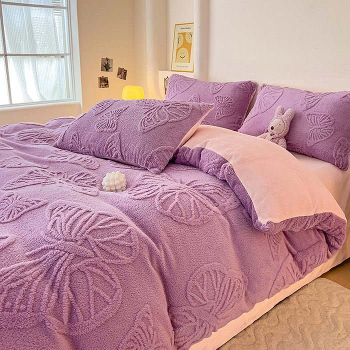 91家纺网 家纺一手货源 找家纺 梦之岛 2024新款高克重提花雕花牛奶绒四件套 蝴蝶公主-紫粉