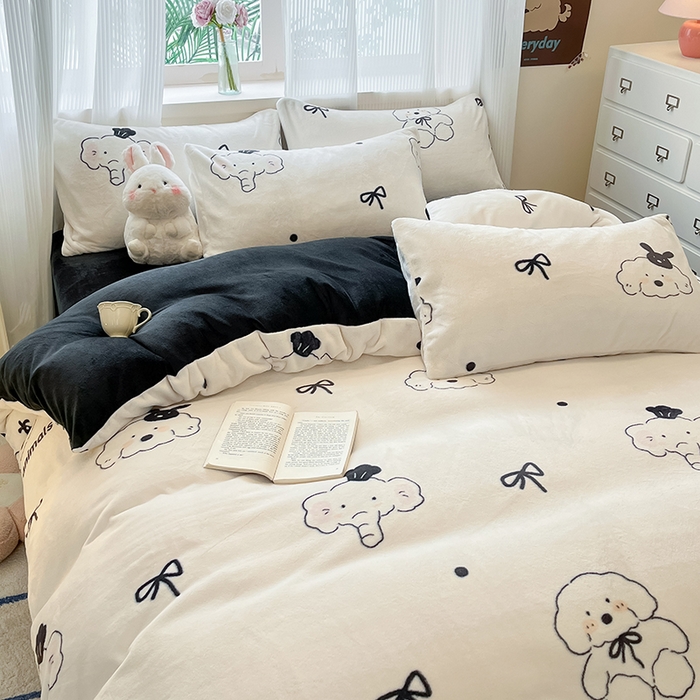 91家纺网 家纺一手货源 找家纺 慕澄家纺 2024新款小清新可爱印花牛奶绒加厚保暖四件套 快乐伙伴