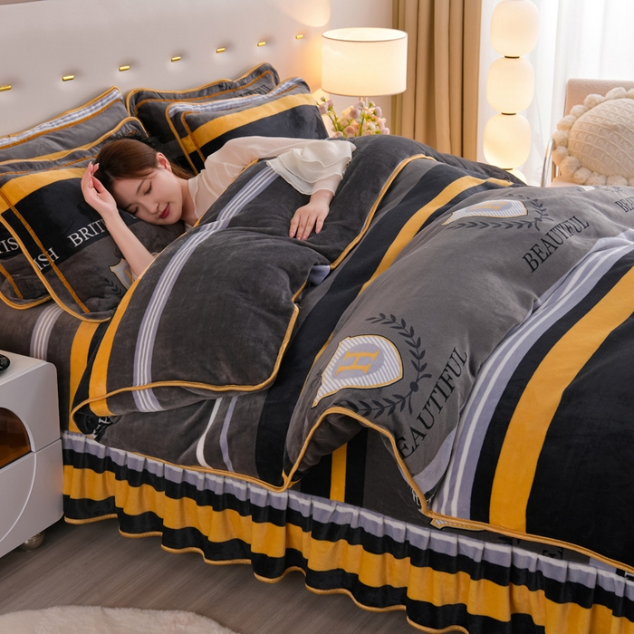 91家纺网 家纺一手货源 找家纺 阿亮家居 2024新款8.5斤保暖牛奶绒金貂绒床裙款四件套 休闲时光